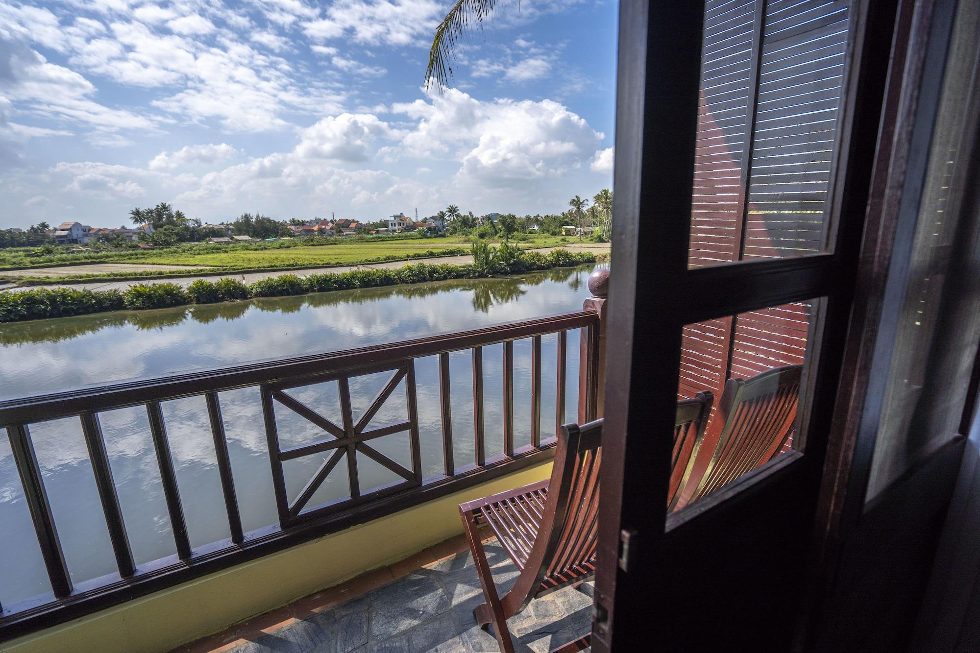 Hoi An Riverside Resort & Spa Exterior photo