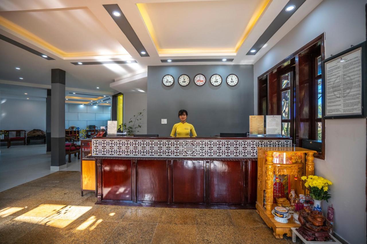 Hoi An Riverside Resort & Spa Exterior photo